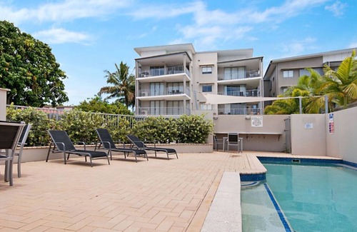 Bongaree Apartment | Unit Overlooking Pumicestone Passage