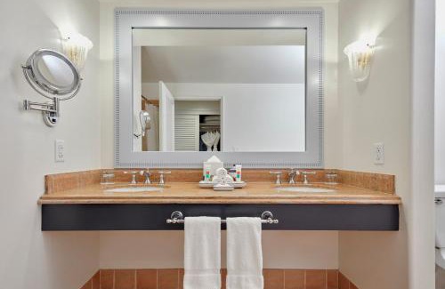 Florida Center Resort | Universal's Loews Portofino Bay Hotel
