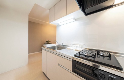 Higashi Apartment | UNIVERSE 202