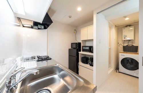 Higashi Apartment | UNIVERSE 202