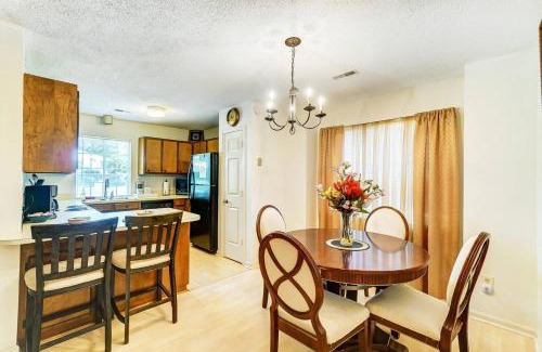Charlotte House | University City Villa
