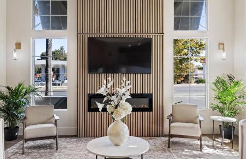 Davis Hotel | University Park Inn & Suites, an Ascend Collection Hotel