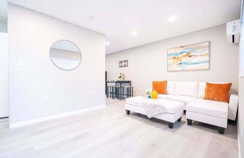 University Apartment | University Serenity Suites F