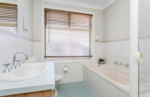 Unley House | Unley House - Central - Close to City - Dog Friendly - Free Parking