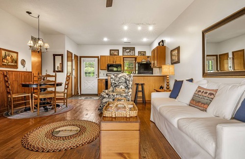 Wolf Laurel Condo | Unlimited Golf Access private 18 hole club Wolf Laurel, Hatley Pointe, dine, ski