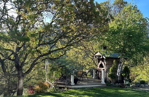 Lewiston House | Unlimited recreation access to the Trinity River, Alps, Trinity & Lewiston Lake