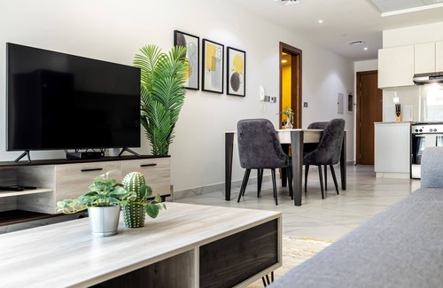 Business Bay Apartment | Unlock Waters Edge