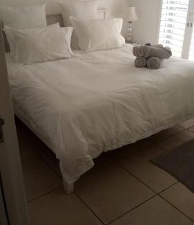 Saint Francis Bay Apartment | Unobstructed sea view gem (1 Spindrift)