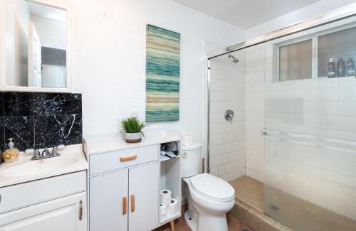Pico - Robertson Apartment | Unparalleled Luxury 2BR Home in Prime LA Location
