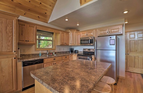 Unaka Cabin | Unparalleled Mountain Views: Spacious Cabin in NC!