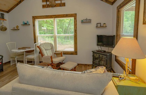 Hayesville Cottage | Unplug and Unwind