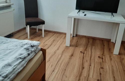 Schwallungen House | Unterkunft für Monteure Küche Bad Waschmaschine Parkplätze
