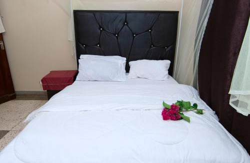 Mlingotini Apartment | Ununio Beach Cozy home, Free Wi-Fi, Kitchen, gym