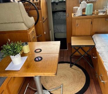 Le Havre Boat Rental | Unusual night on a small yacht