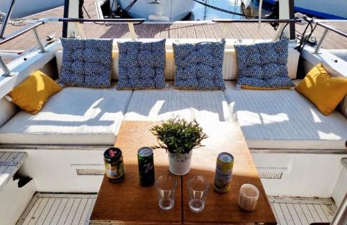 Le Havre Boat Rental | Unusual night on a small yacht