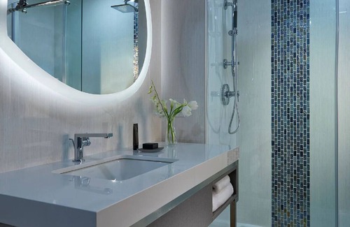 East Daytona Hotel | Unwind and Indulge In Our Oasis! 4 Relaxing Units w/City View, Outdoor Pool