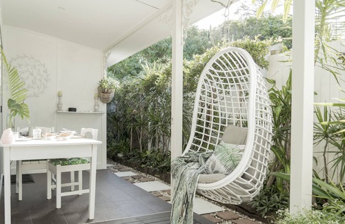 Suffolk Park Cottage | Unwind by the Beach: Escape to our Laid-Back Cottage near Byron