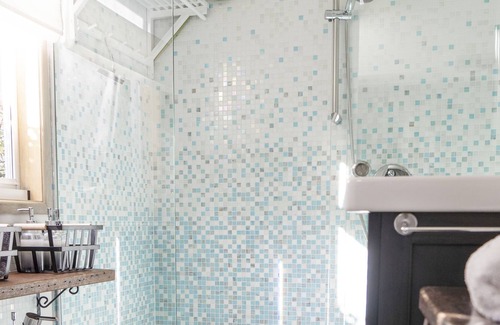 Suffolk Park Cottage | Unwind by the Beach: Escape to our Laid-Back Cottage near Byron