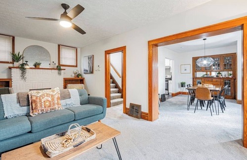 Firestone Park House | Unwind in a Hot Tub at a Retreat Haven