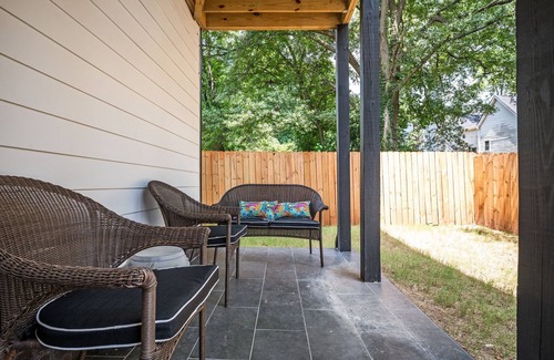 Peoplestown Apartment | Unwind in a Modern Suite in Summerhill/Peoplestown