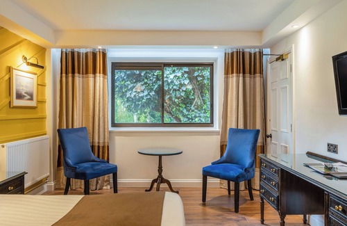Ipswich Hotel | Unwind in Ipswich: Spa, Pool, Gardens & Walkable Waterfront Access