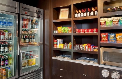 Home Park Hotel | Unwind in Midtown Atlanta's Hospitality! 4 Kid-friendly Units! W/Pool Access!