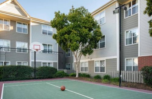Milpitas House | Unwind in the heart of Silicon Valley at our Milpitas