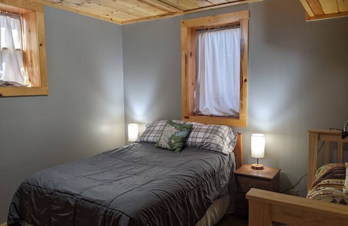 Crosslake House | Up North With the Entire Family! Fall colors & cozy evenings or lakeside summer.