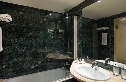Vic Hotel | Up Rooms Vic Hotel