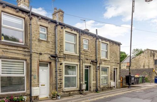 Holmfirth House | Up-Top Cottage