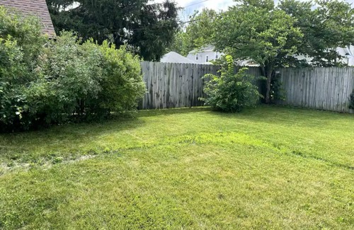Fort Wayne House | Updated 2BR, Near City Center & Attractions. Entire Home - Full Kitchen
