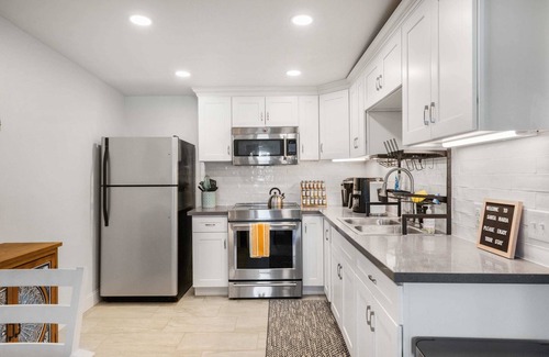 Santa Maria House | Updated 3 Bd Home | Pet Friendly | Backyard Oasis