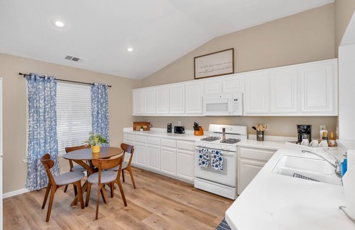 Merced House | Updated 3 BDR Home in Historic Merced – Gateway to Yosemite!