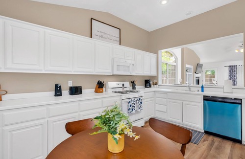 Merced House | Updated 3 BDR Home in Historic Merced – Gateway to Yosemite!