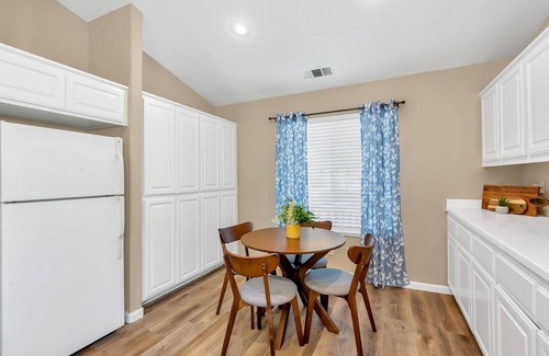 Merced House | Updated 3 BDR Home in Historic Merced – Gateway to Yosemite!