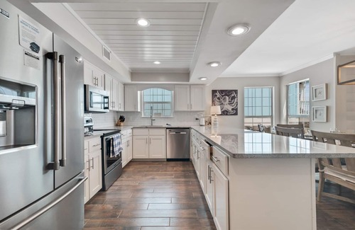Southpointe House | Updated 3 Bdrm Gulf Front home with awesome views just steps from the beach