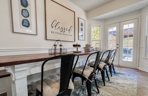 Waleska House | Updated 3Bed/2Ba in Private Gated Lake & Golf Community