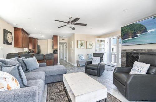 Santa Ana Heights House | Updated 3Br W Oceanview Rooftop Deck Steps To Beach By Beachview Rentals