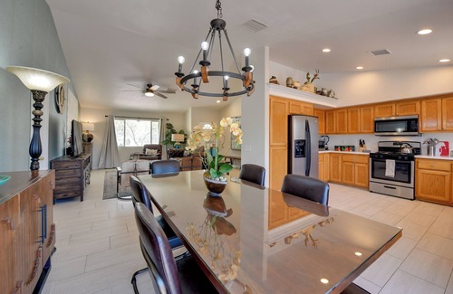 Morongo Valley House | Updated Abode: 22 Mi to Joshua Tree National Park!