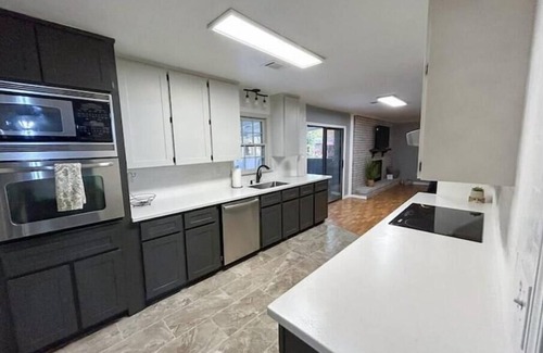 Warner Robins House | Updated Accessible Spacious Home in Warner Robins