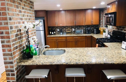 North Bergen Condo | UPDATED Amazing Bi -Level Condo minutes from water views of New York City.