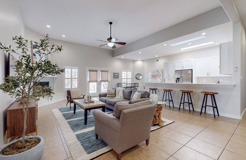 Northeast Heights House | Updated and Well Stocked Albuquerque Home in a Lovely and Quiet Neighborhood!