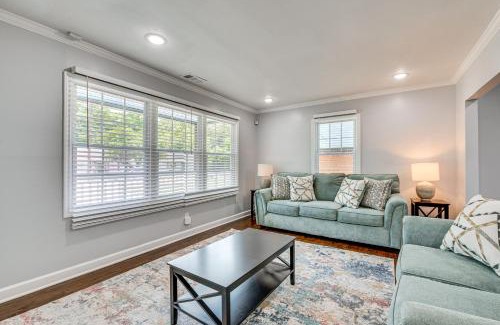 Lakewood House | Updated Atlanta Home with Yard - 5 Mi to Downtown!