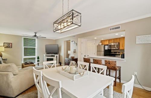 North Forest Beach Apartment | Updated Beach Villa 2 bd 2 ba just steps 2 sand