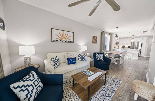 Panama City Beach Hotel | Updated beachfront corner unit w/amazing views @ Grand Panama Resort! sleeps 10!