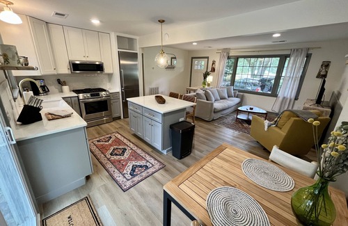 Charleston House | Updated Brick Charmer under the Oaks