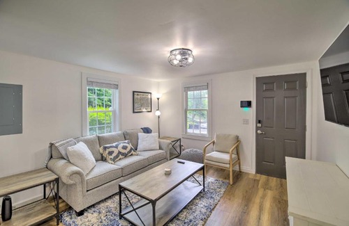Bristol House | Updated Bristol Retreat about 2 Miles to Downtown!