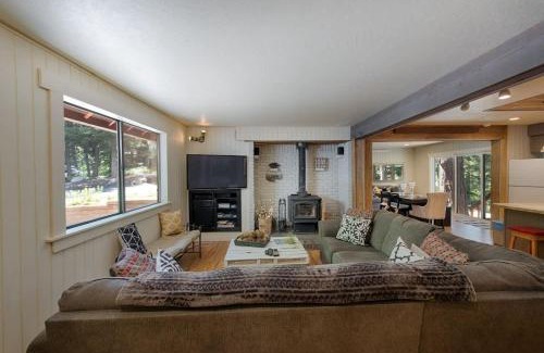 McCall House | Updated Cabin HotTub Firepit Decks nr Shore Lodge