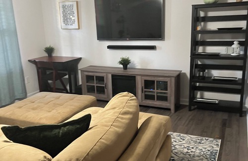 Charlotte House | Updated Charming Townhome w/2 BR + Pool