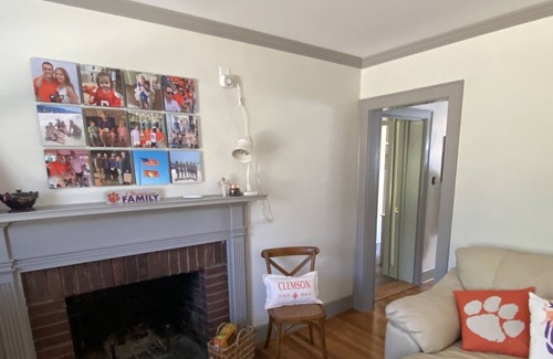 Clemson House | Updated Clemson Cottage with Room for Everyone!
